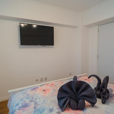 Cozy & Spacious 2Br Apartment With Netflix Bukareszt Zewnętrze zdjęcie