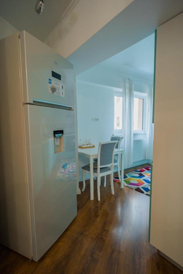 Cozy & Spacious 2Br Apartment With Netflix Bukareszt Zewnętrze zdjęcie