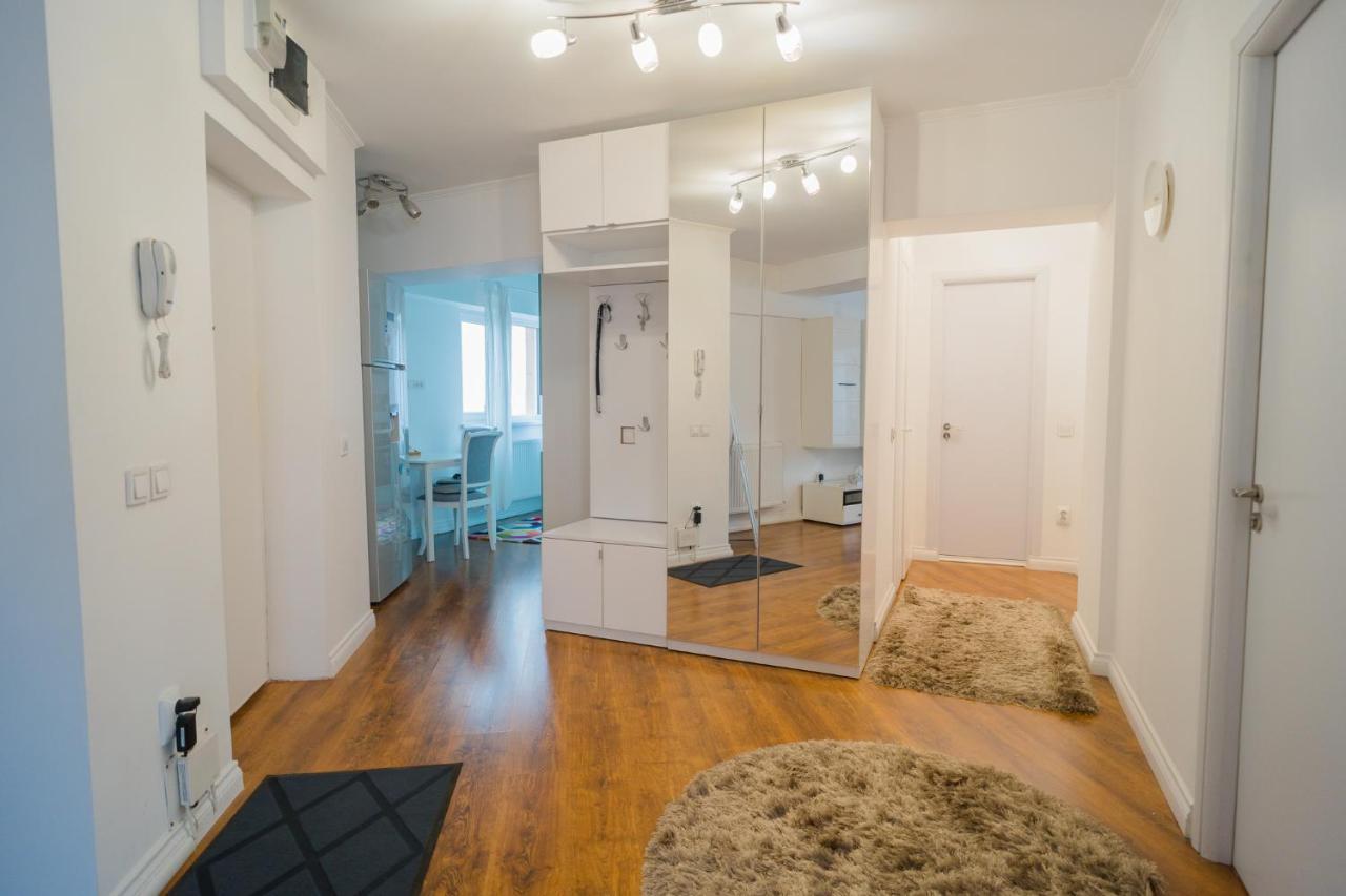 Cozy & Spacious 2Br Apartment With Netflix Bukareszt Zewnętrze zdjęcie