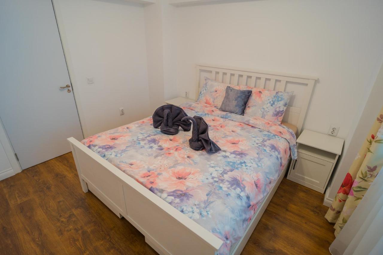 Cozy & Spacious 2Br Apartment With Netflix Bukareszt Zewnętrze zdjęcie