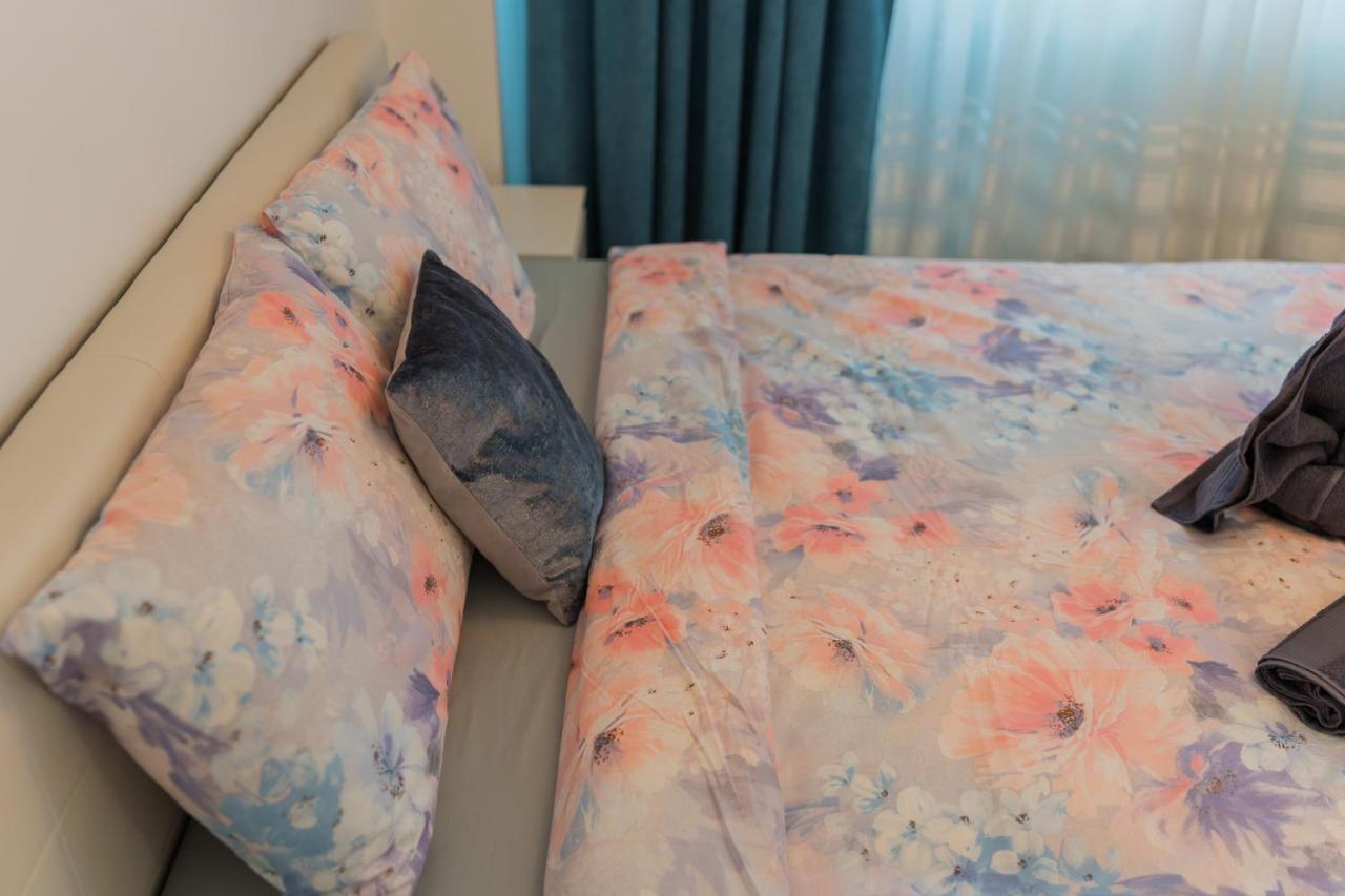 Cozy & Spacious 2Br Apartment With Netflix Bukareszt Zewnętrze zdjęcie