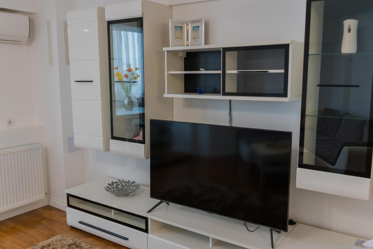 Cozy & Spacious 2Br Apartment With Netflix Bukareszt Zewnętrze zdjęcie