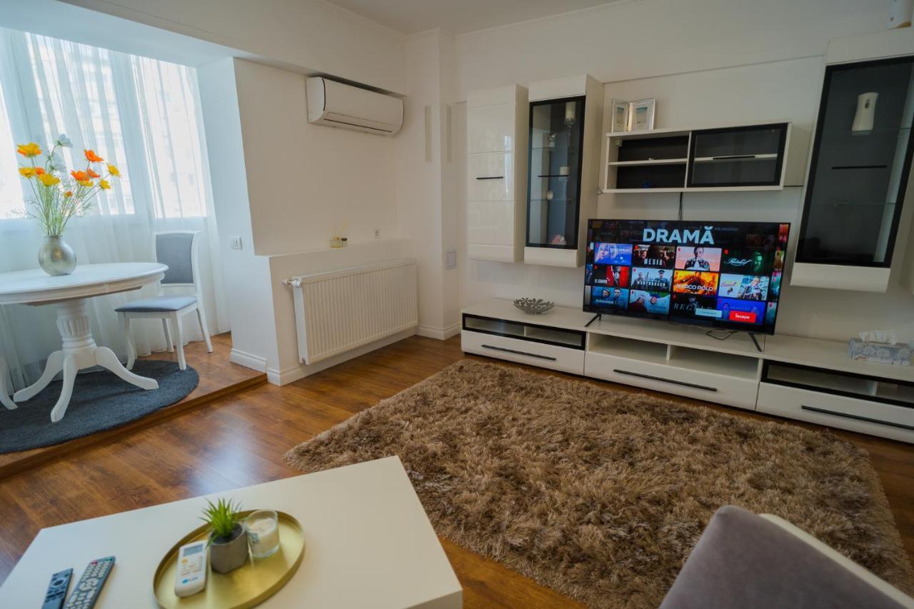 Cozy & Spacious 2Br Apartment With Netflix Bukareszt Zewnętrze zdjęcie