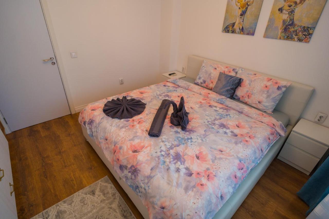 Cozy & Spacious 2Br Apartment With Netflix Bukareszt Zewnętrze zdjęcie