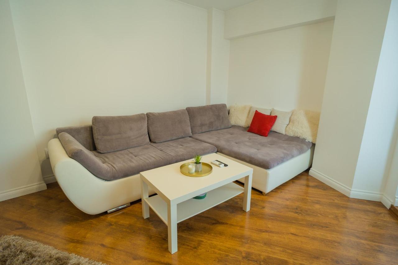 Cozy & Spacious 2Br Apartment With Netflix Bukareszt Zewnętrze zdjęcie
