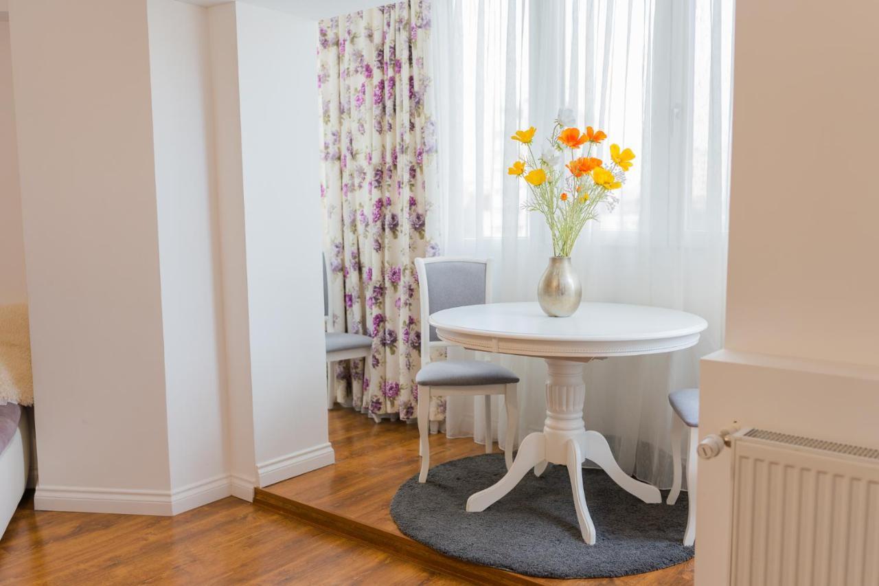 Cozy & Spacious 2Br Apartment With Netflix Bukareszt Zewnętrze zdjęcie