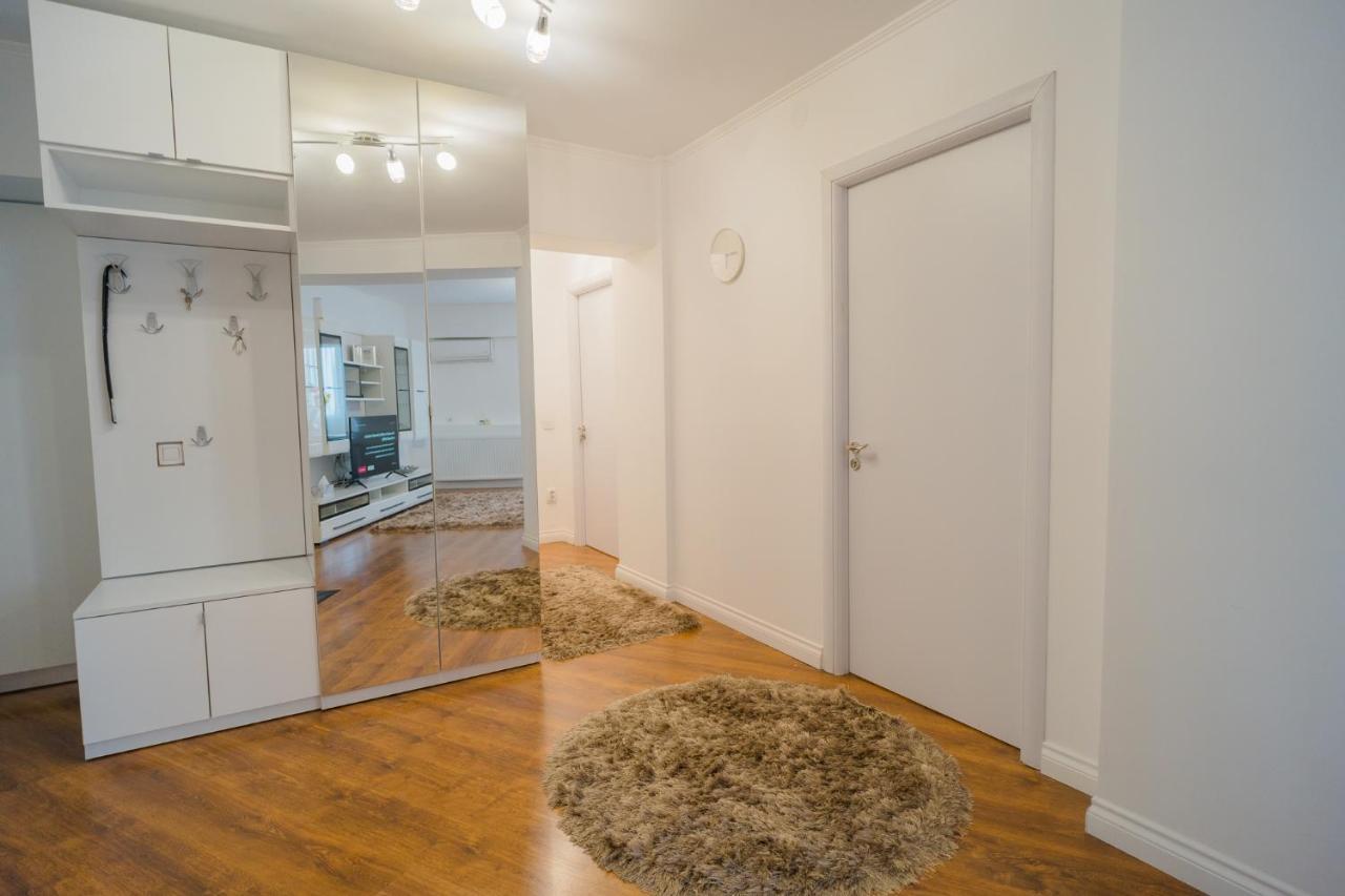 Cozy & Spacious 2Br Apartment With Netflix Bukareszt Zewnętrze zdjęcie