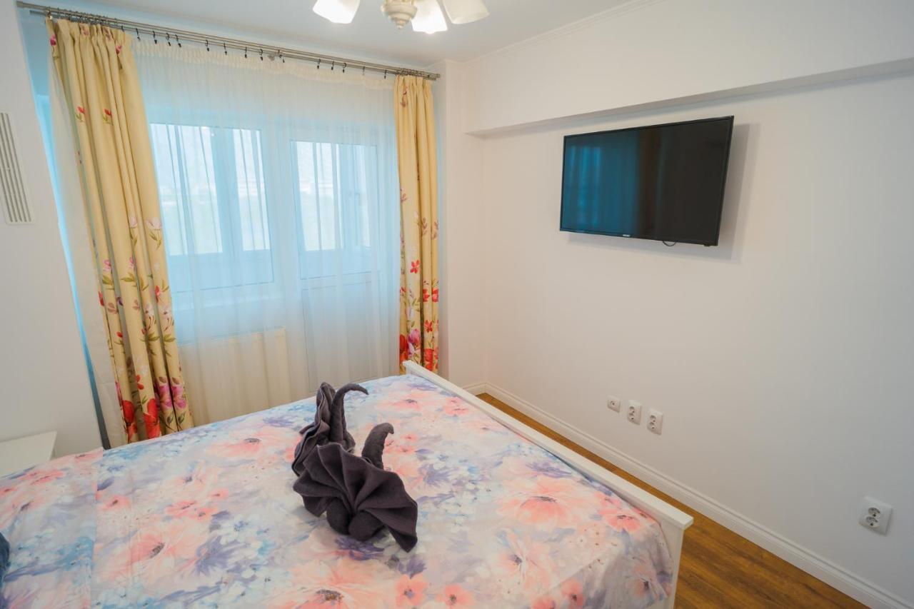 Cozy & Spacious 2Br Apartment With Netflix Bukareszt Zewnętrze zdjęcie