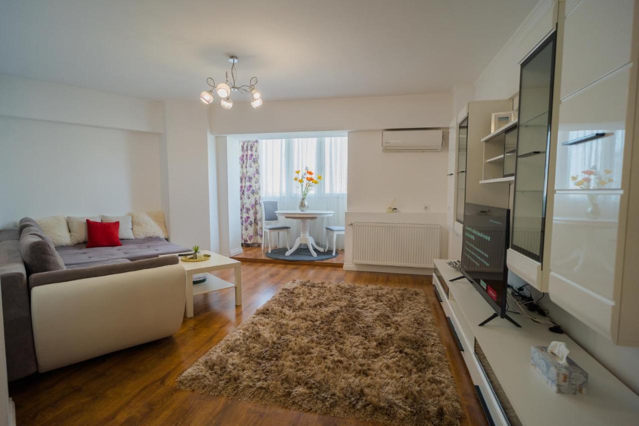 Cozy & Spacious 2Br Apartment With Netflix Bukareszt Zewnętrze zdjęcie