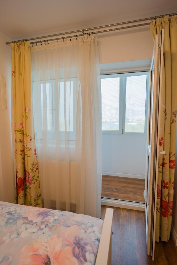 Cozy & Spacious 2Br Apartment With Netflix Bukareszt Zewnętrze zdjęcie